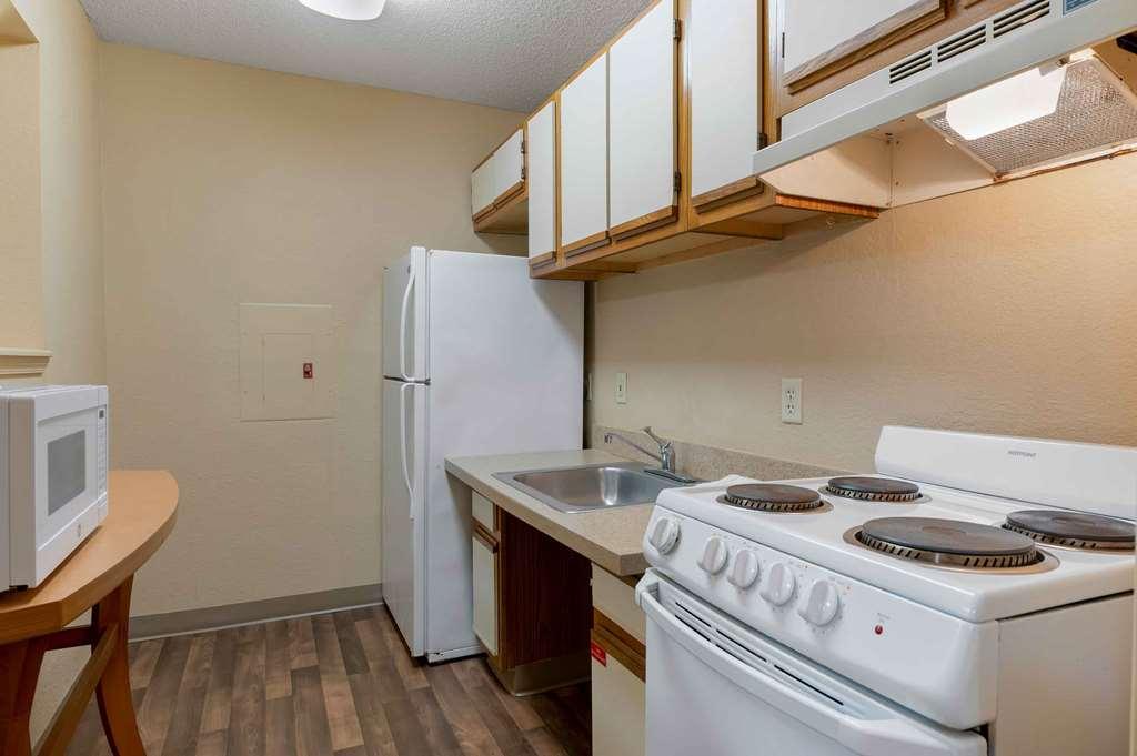 Extended Stay America Suites - Lexington - Tates Creek Room photo